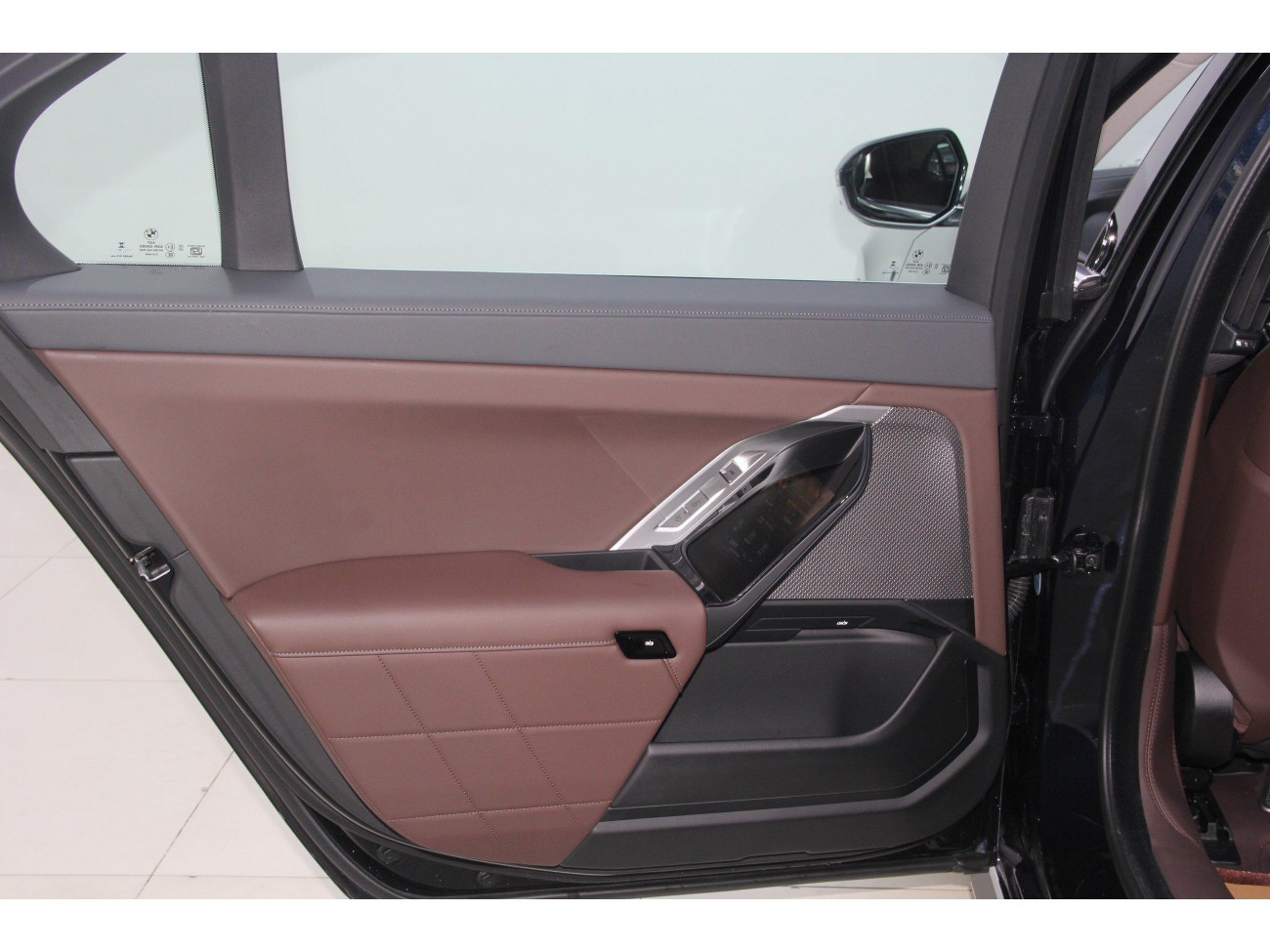 BMW 740Li 2025