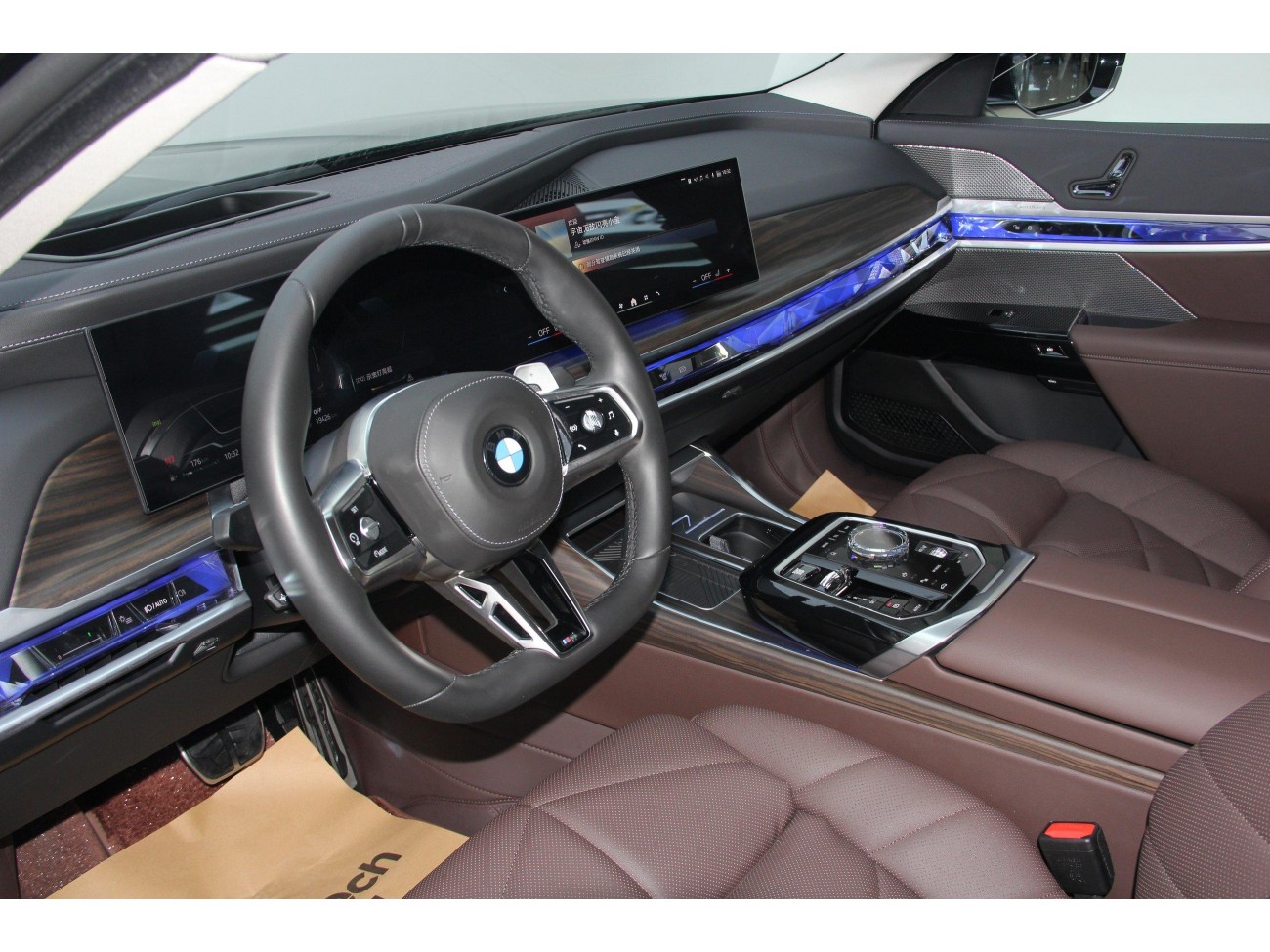 BMW 740Li 2025