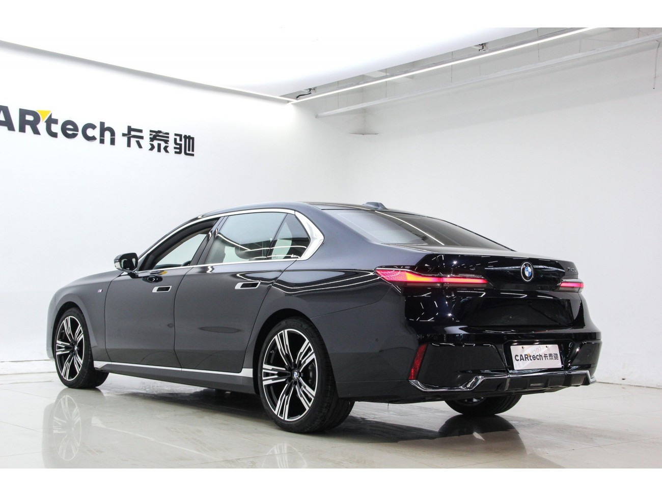 BMW 740Li 2025