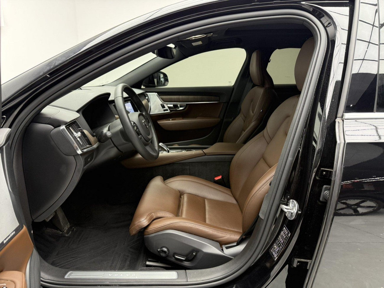 Volvo S90 2023