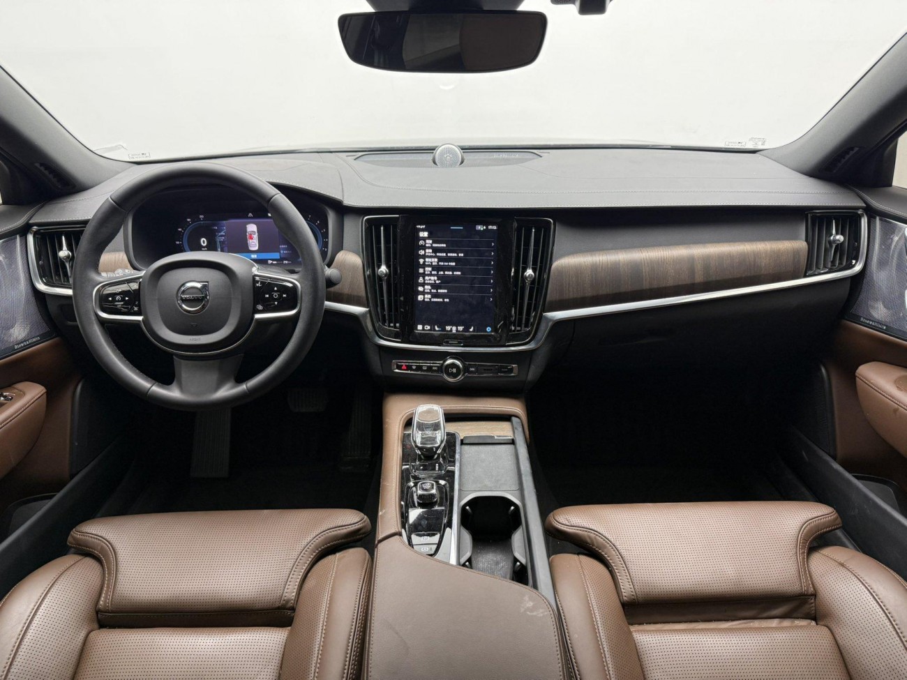 Volvo S90 2023