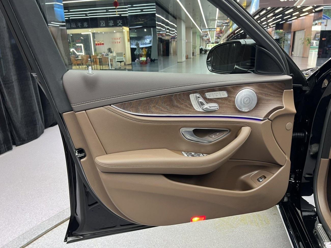 Mercedes-Benz E 300 L 2021