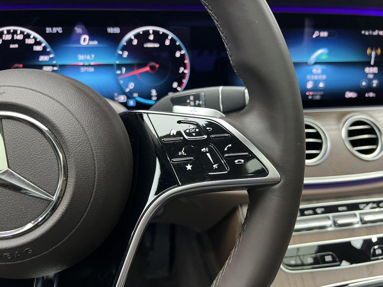 Mercedes-Benz E 300 L 2021