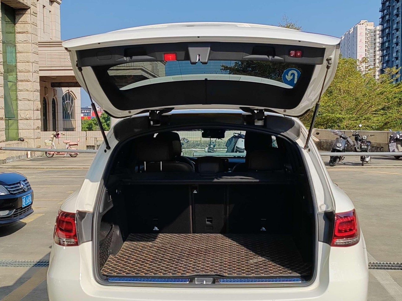 Mercedes-Benz GLC 300 L 2022