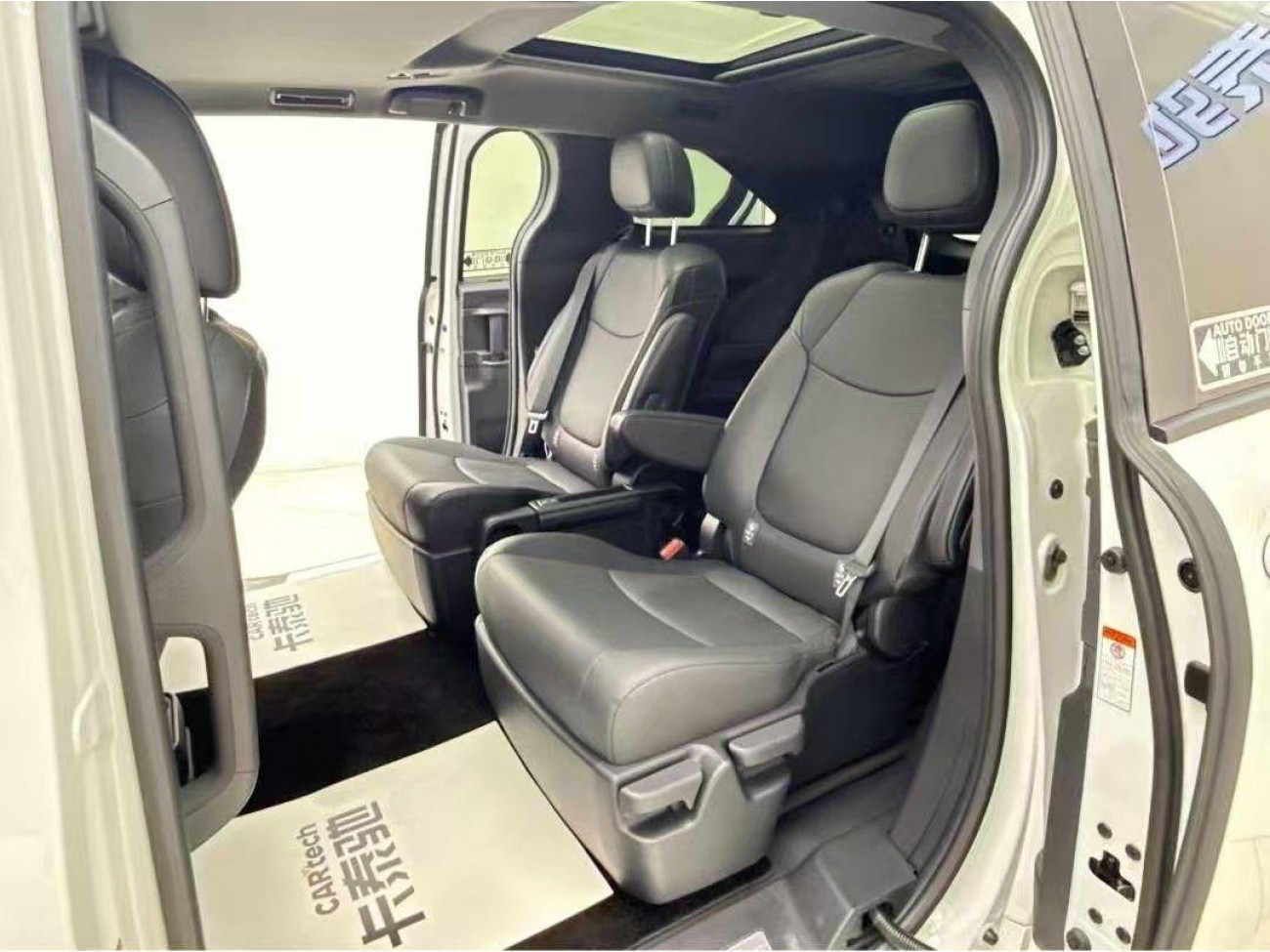 Toyota Granvia 2025