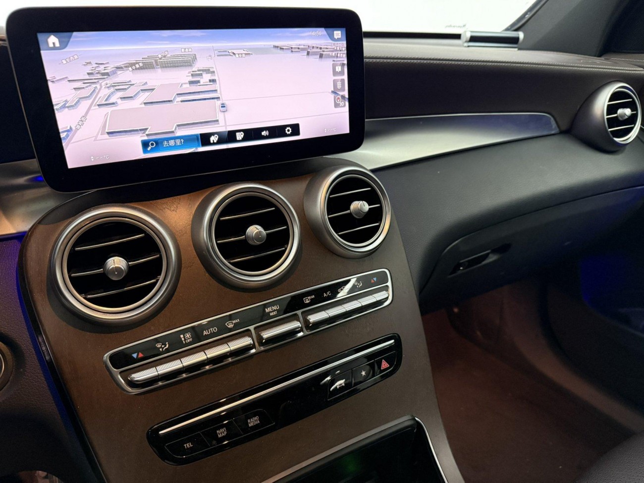 Mercedes-Benz GLC 300 L 2022