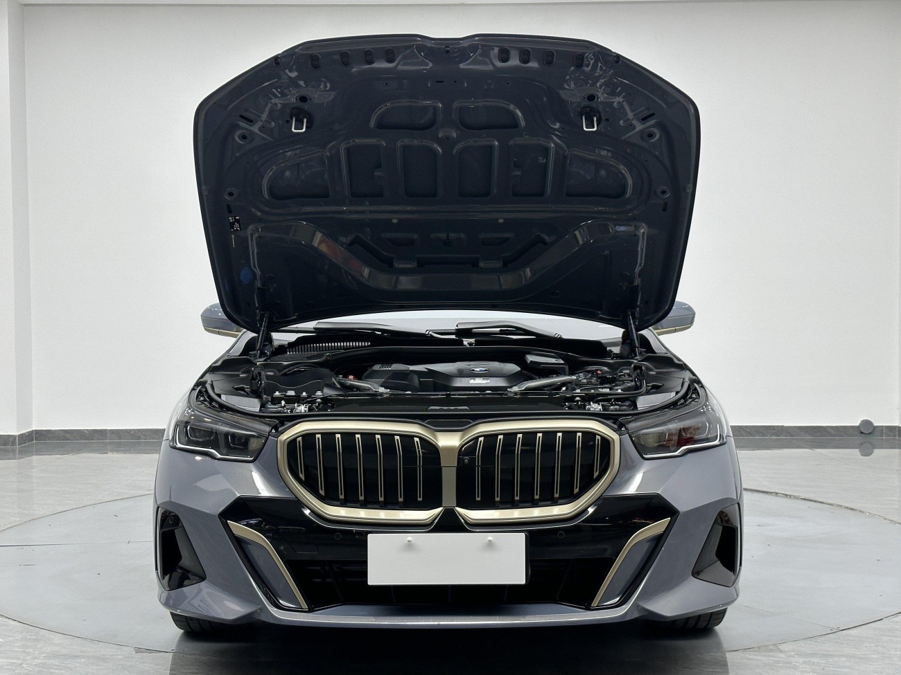 BMW 530Li 2024