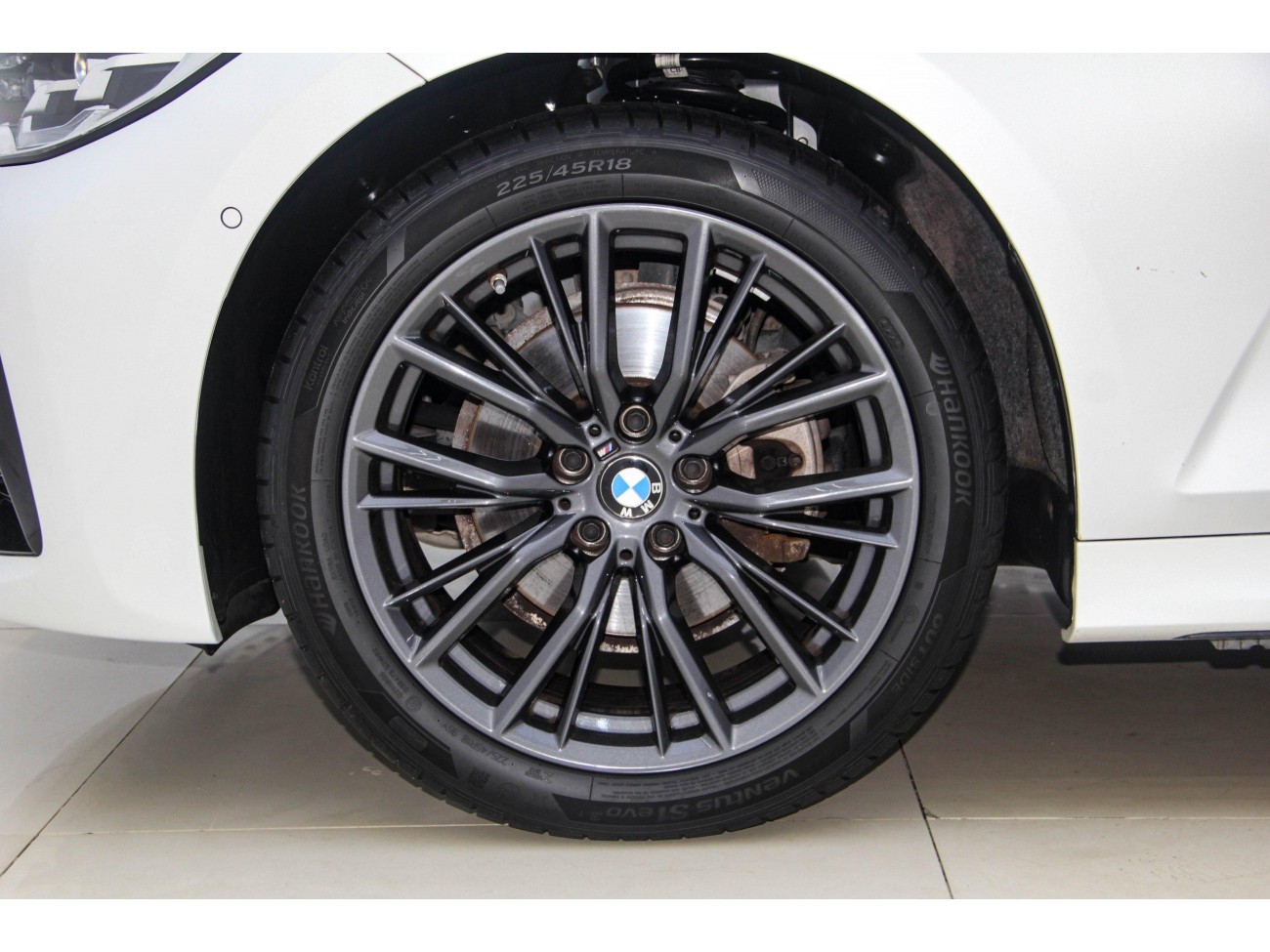 BMW 325Li 2022