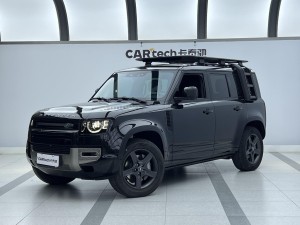 Land Rover Defender 2024