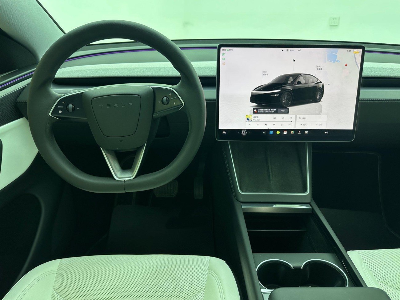 Tesla Model Y 2025
