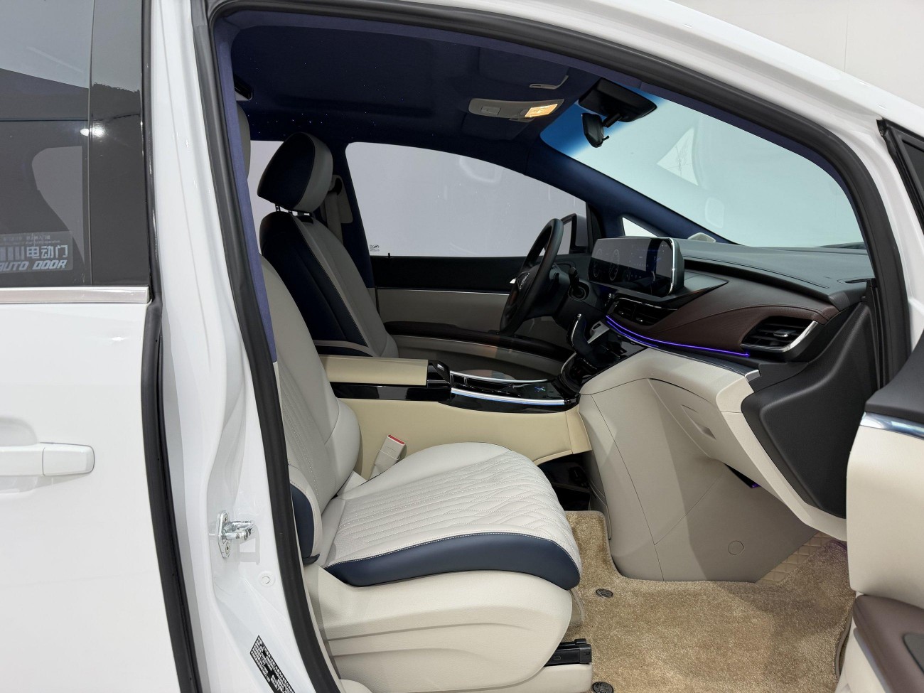 Buick GL8 2023