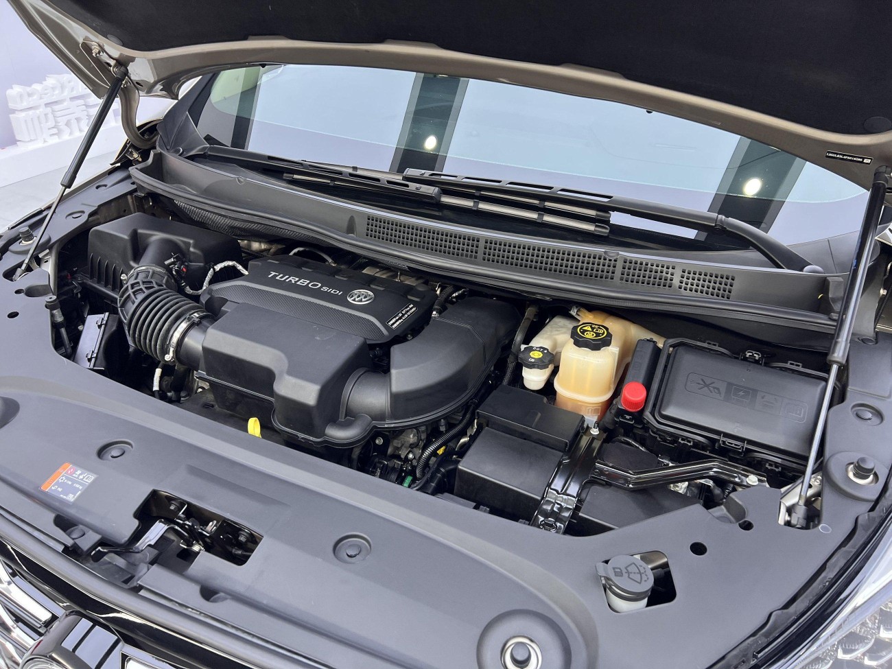 Buick GL8 2023
