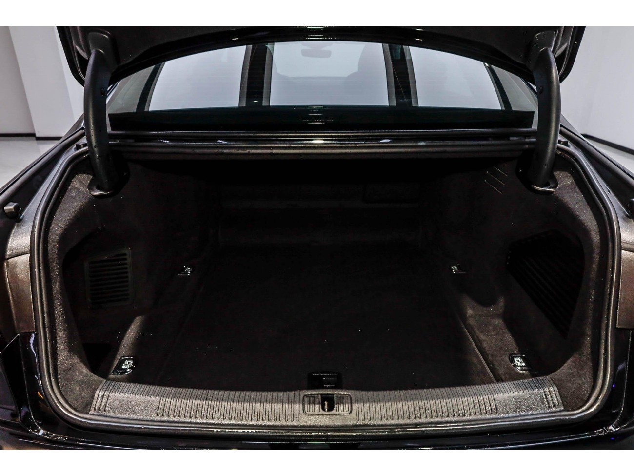 Audi A8L 55 TFSI 2021