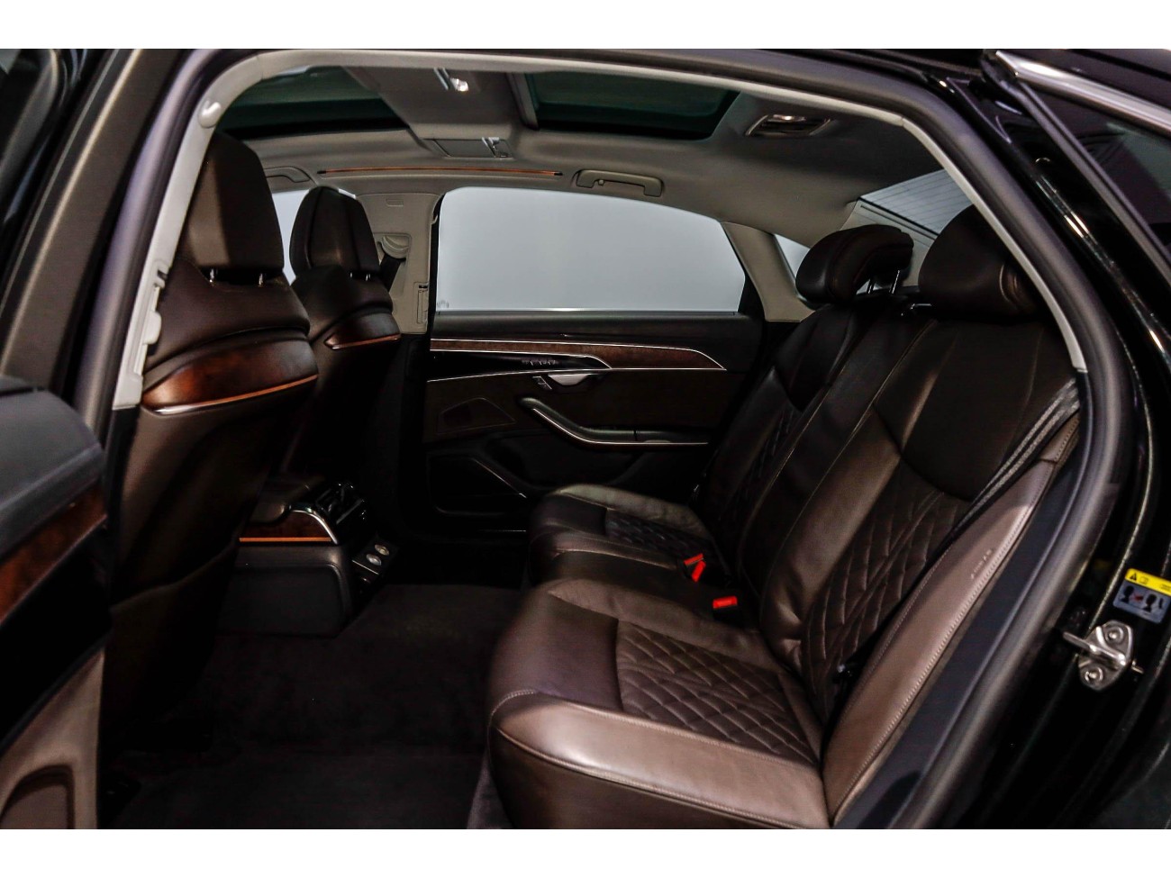 Audi A8L 55 TFSI 2021