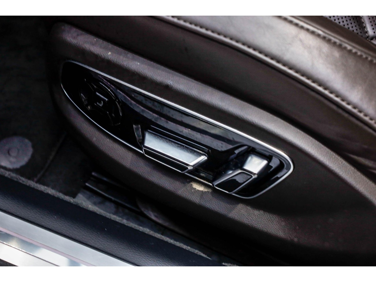 Audi A8L 55 TFSI 2021