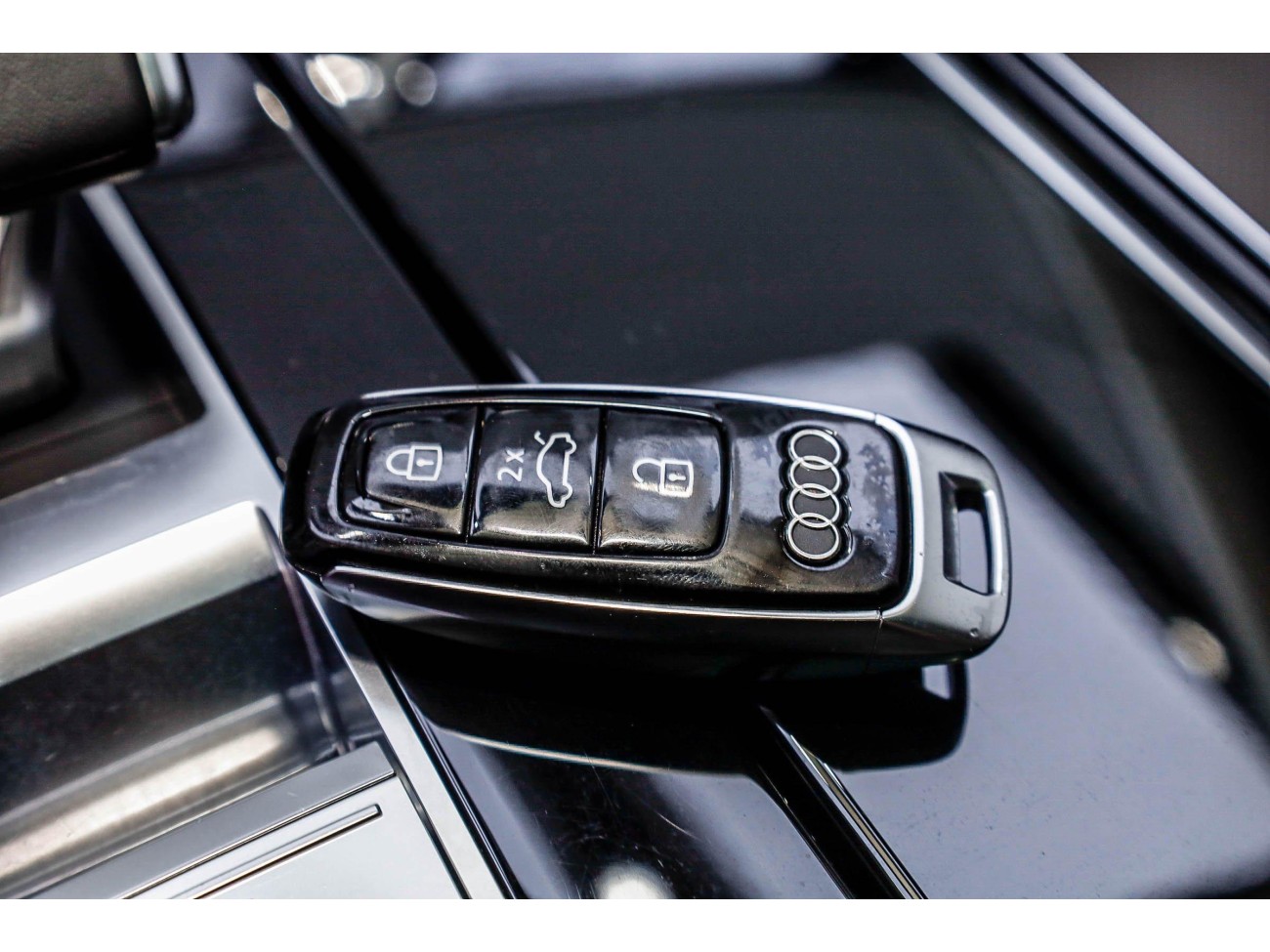 Audi A8L 55 TFSI 2021