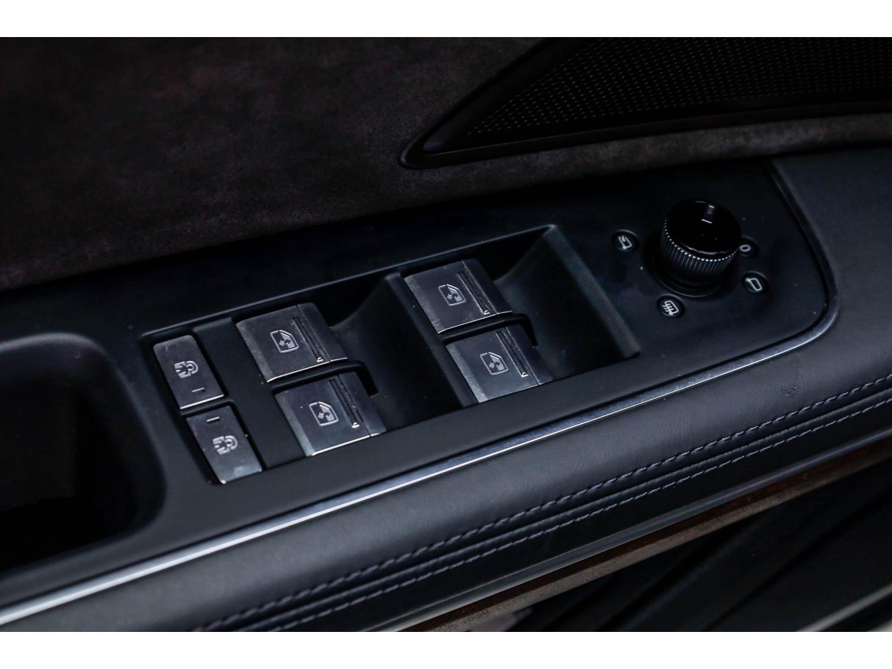 Audi A8L 55 TFSI 2021