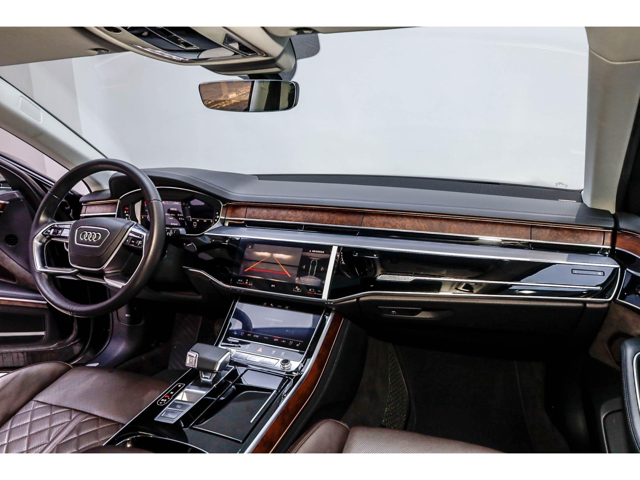 Audi A8L 55 TFSI 2021