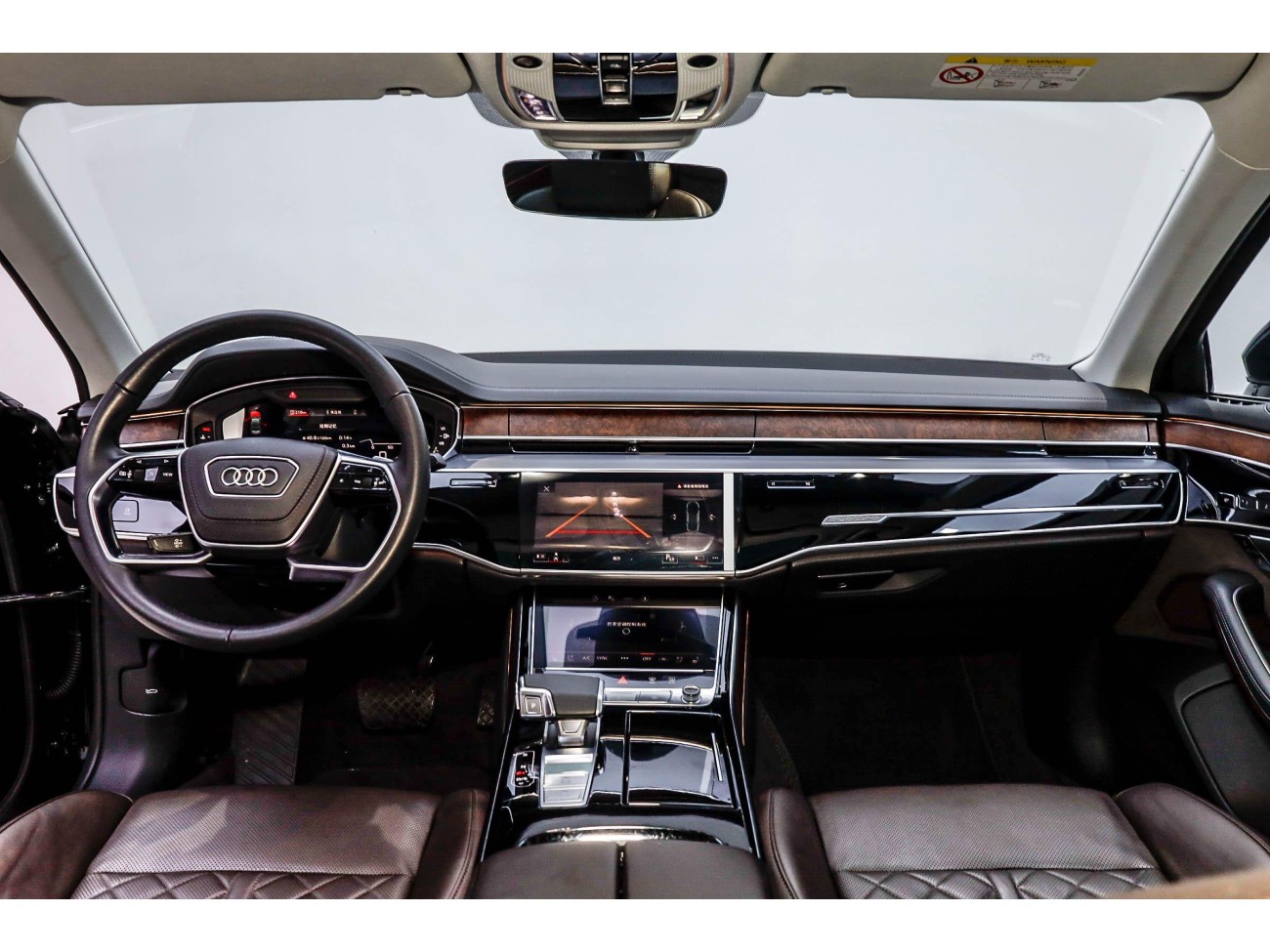 Audi A8L 55 TFSI 2021