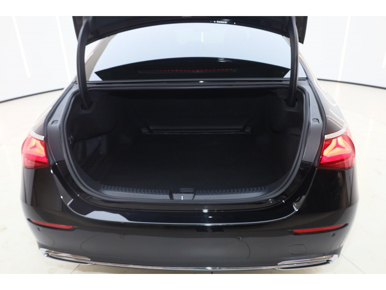 Mercedes-Benz E 300 L 2024