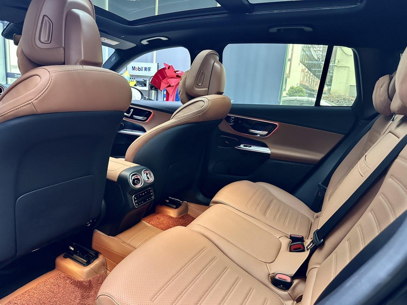 Mercedes-Benz GLC 300 L 2025