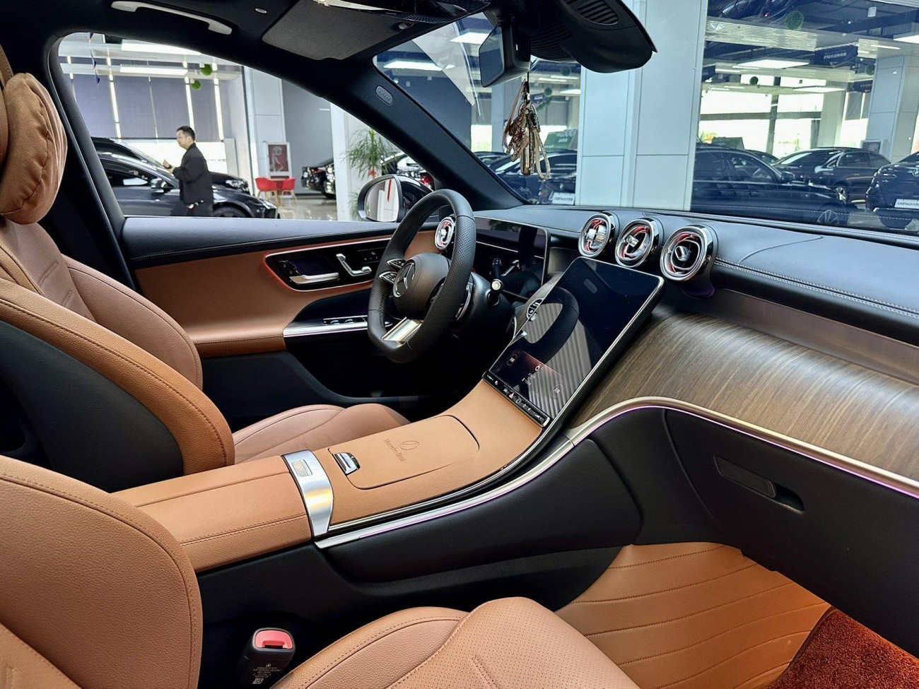 Mercedes-Benz GLC 300 L 2025