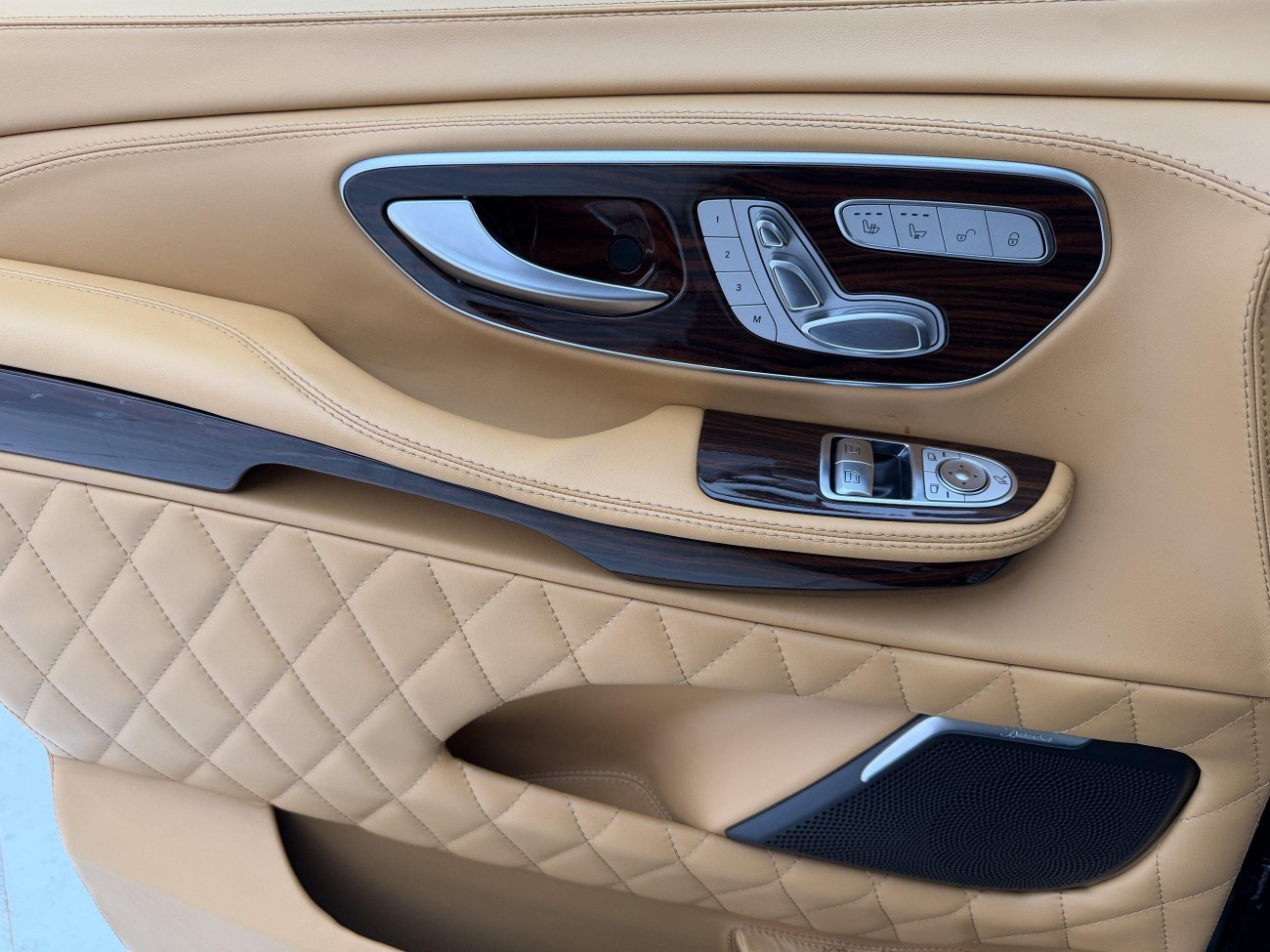 Mercedes-Benz V 2021