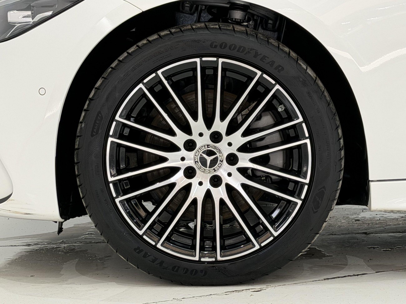Mercedes-Benz C 260 L 2024