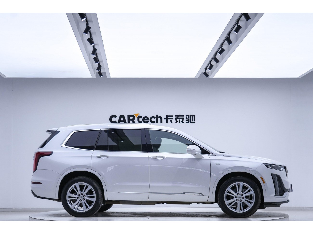 Cadillac XT6 2021