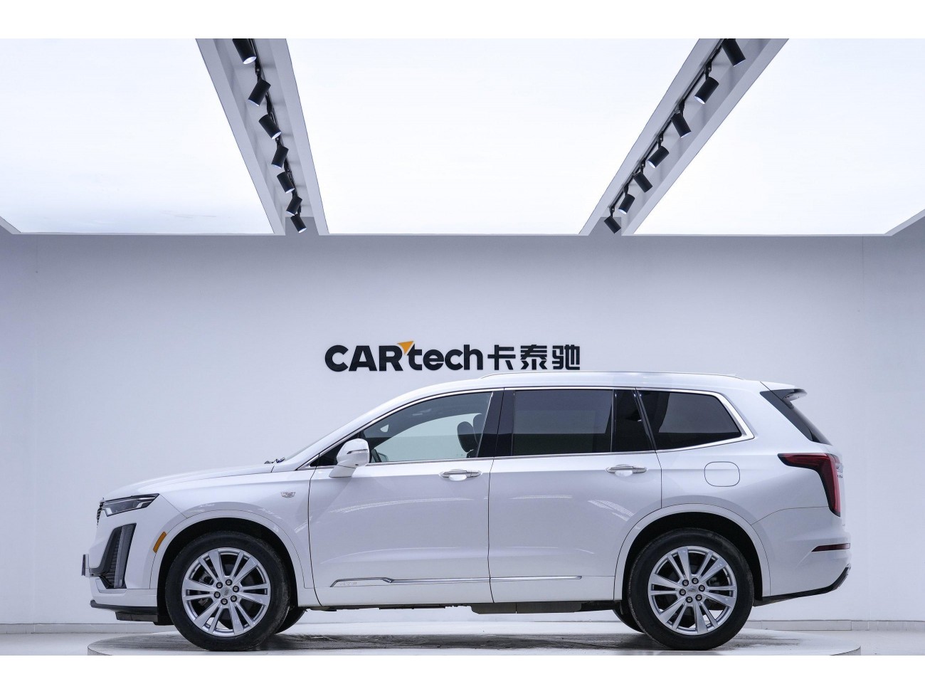 Cadillac XT6 2021