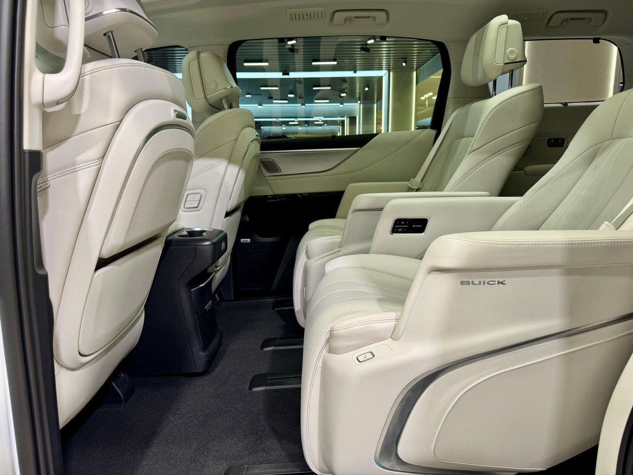 Buick GL8 2025