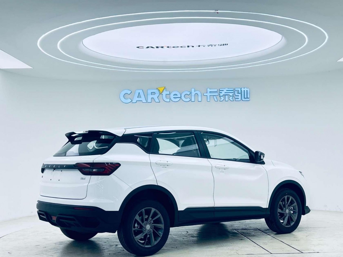 Geely Coolray 2025