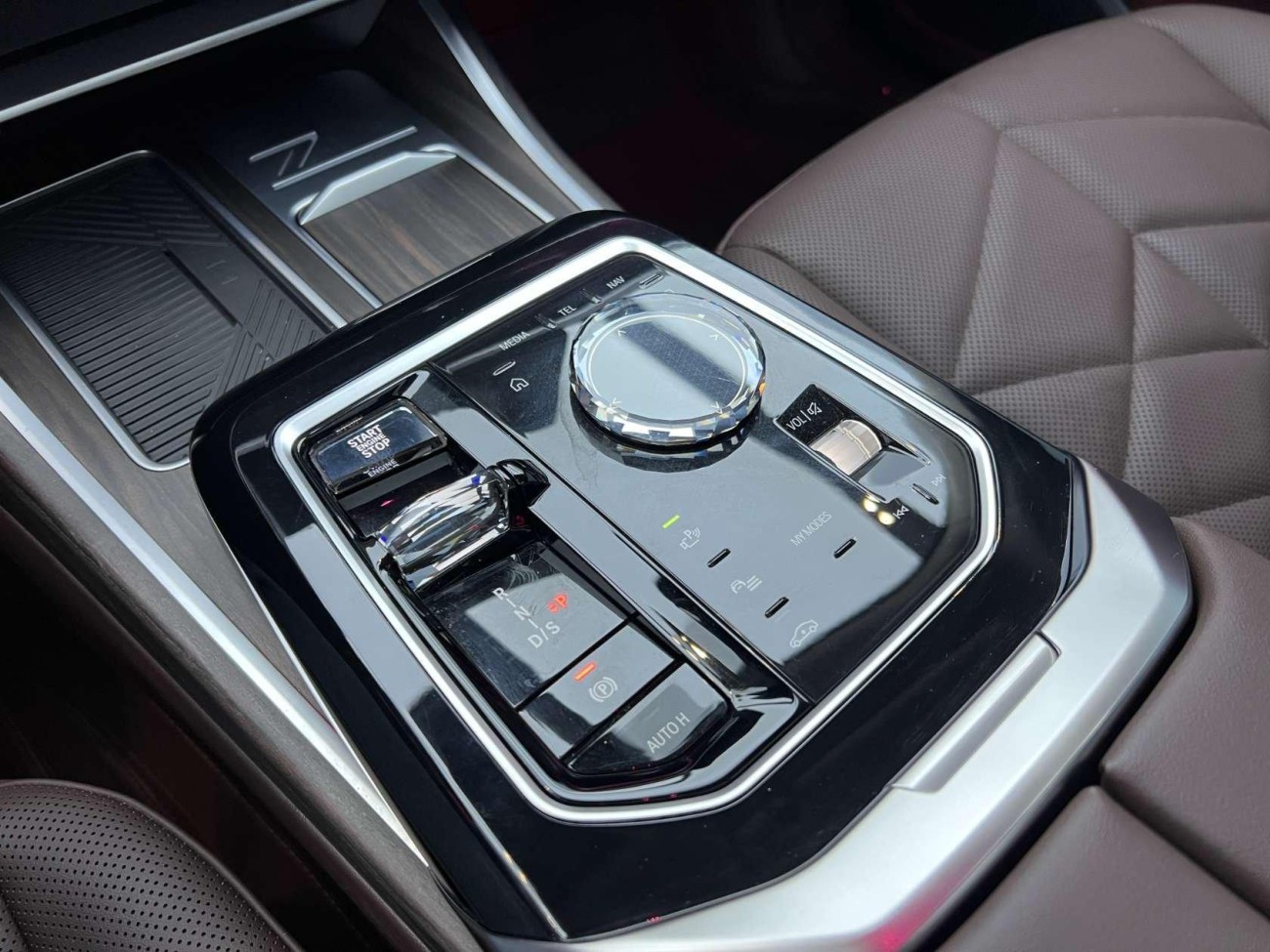 BMW 735Li 2024