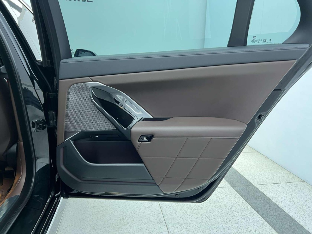 BMW 735Li 2024