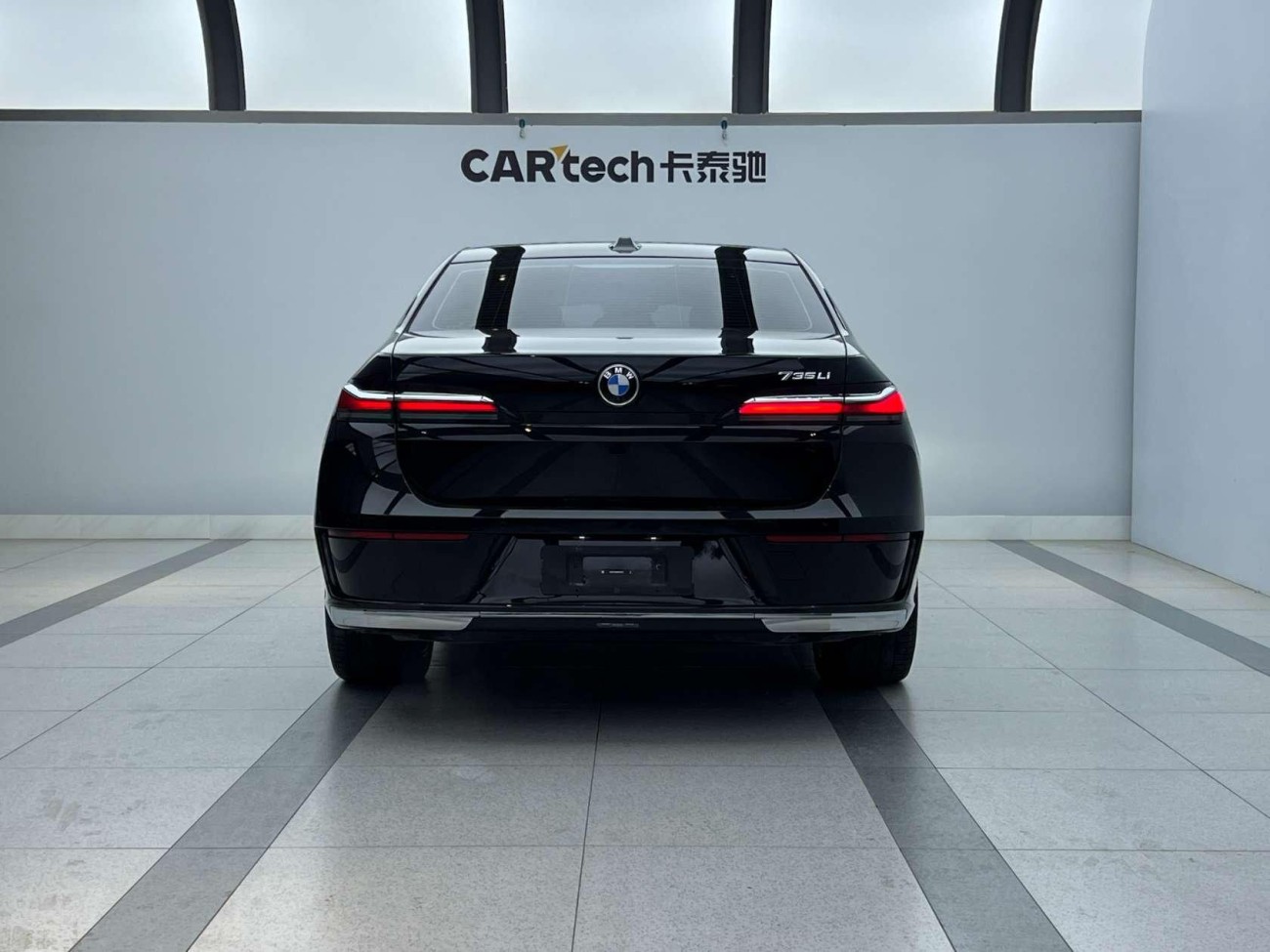 BMW 735Li 2024