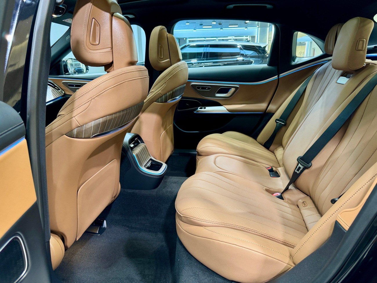 Mercedes-Benz E 300 L 2026