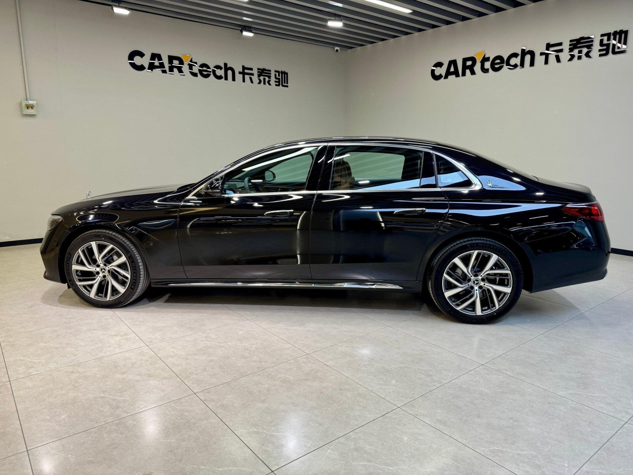 Mercedes-Benz E 300 L 2026