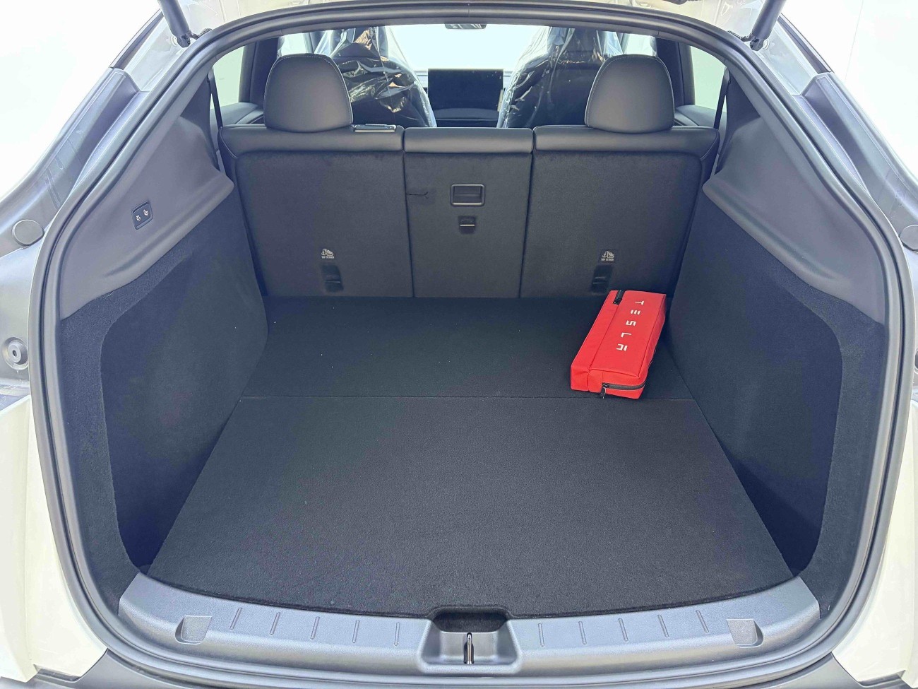 Tesla Model Y 2026