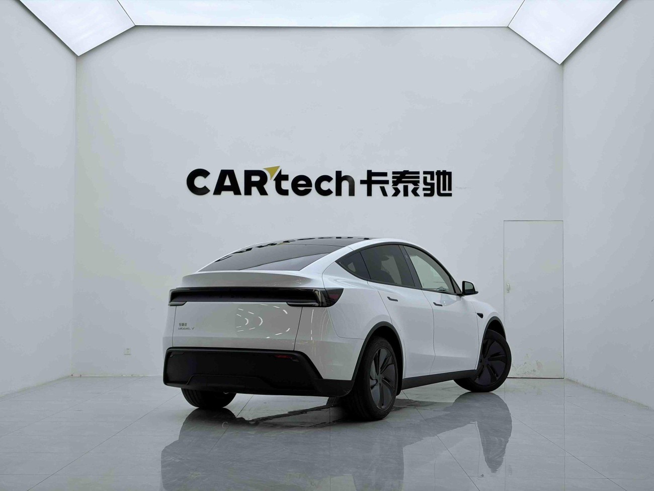 Tesla Model Y 2026