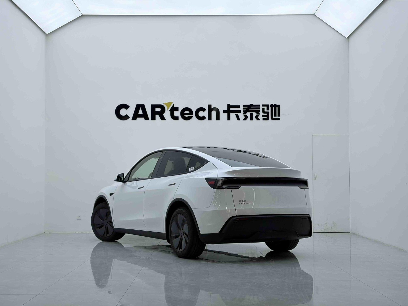 Tesla Model Y 2026