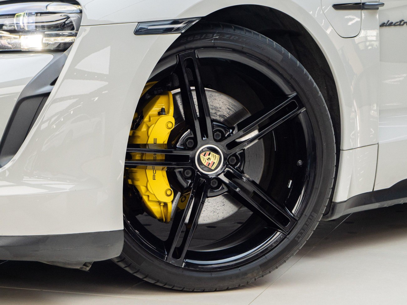Porsche Taycan 2022