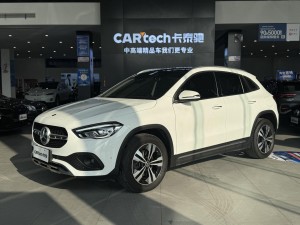 Mercedes-Benz GLA 200 2021