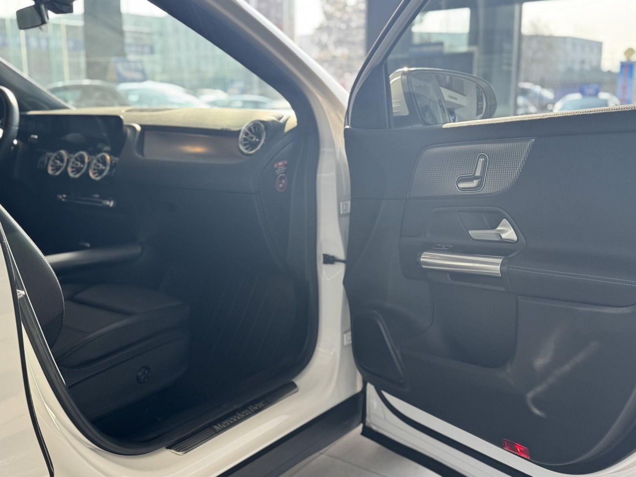 Mercedes-Benz GLA 200 2021