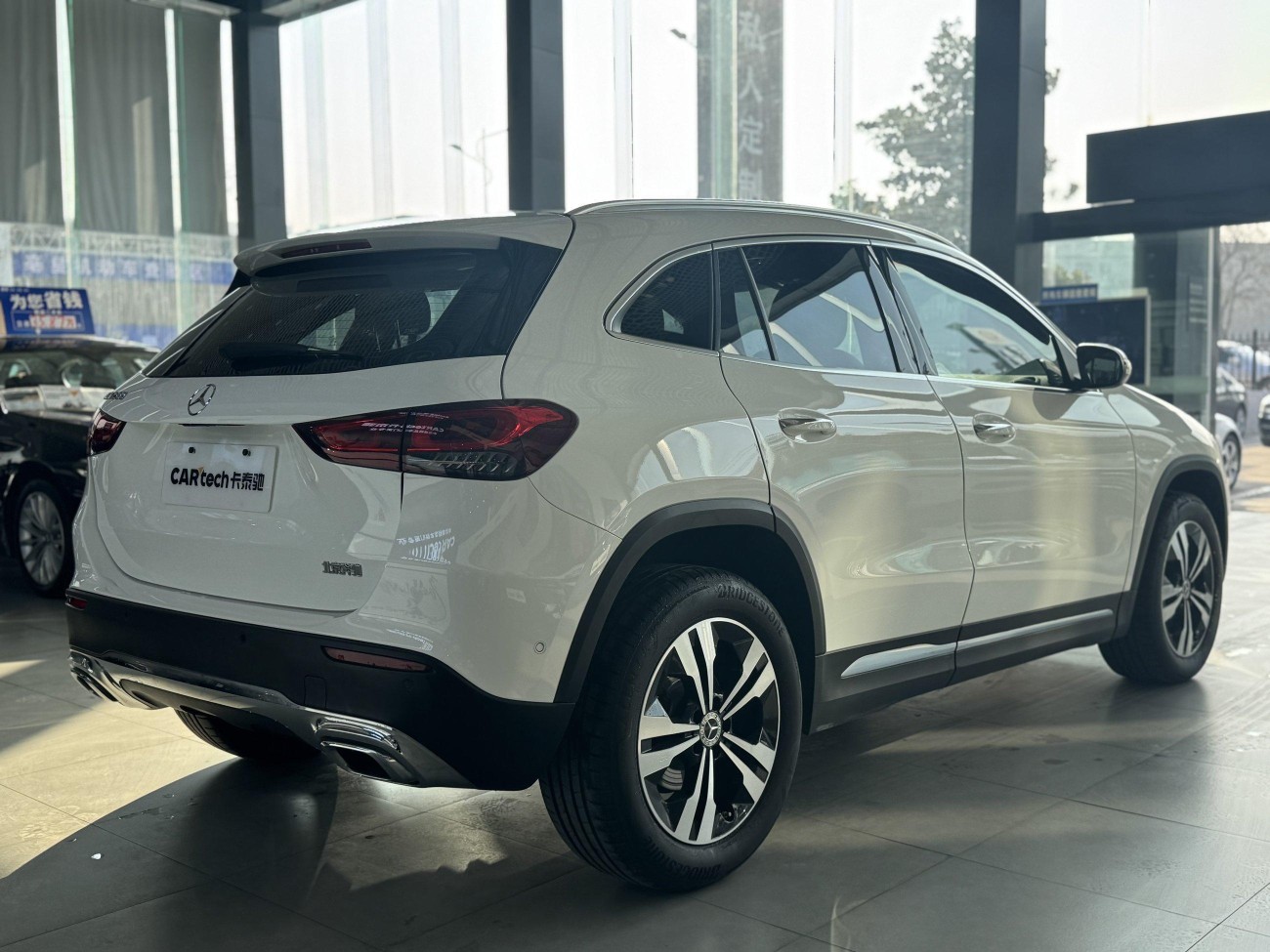 Mercedes-Benz GLA 200 2021