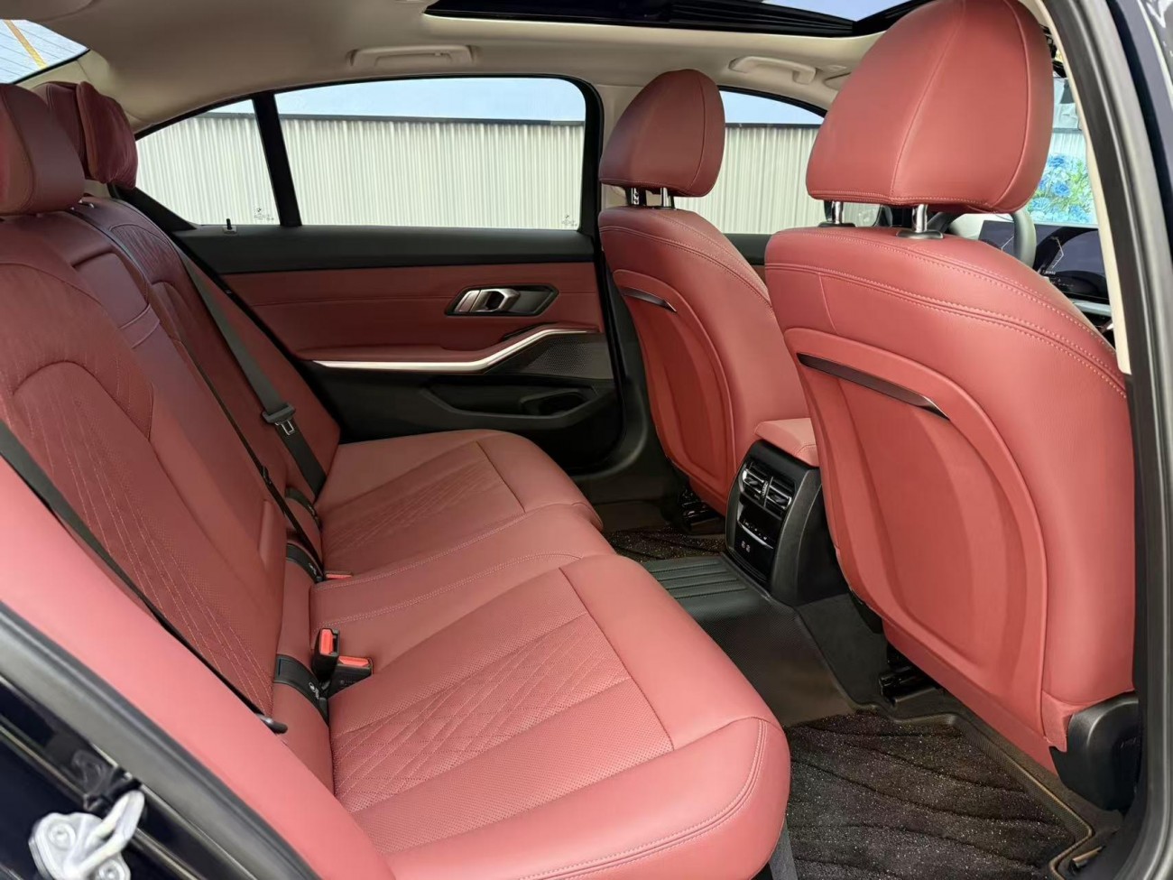 BMW 325Li 2025