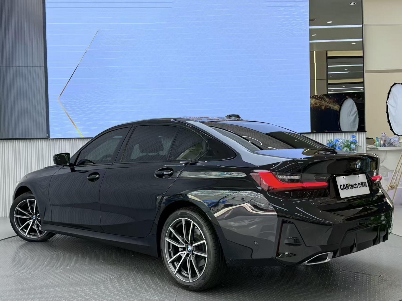 BMW 325Li 2025