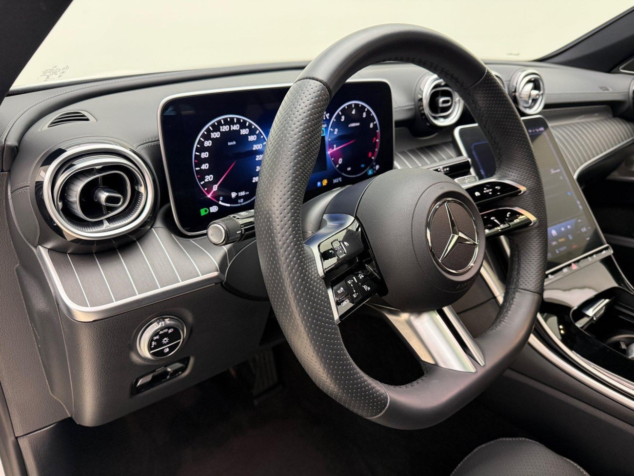 Mercedes-Benz C 260 L 2023