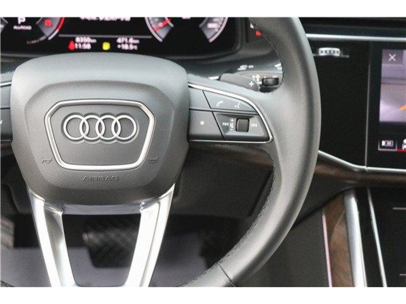 Audi Q7 55 TFSI 2023