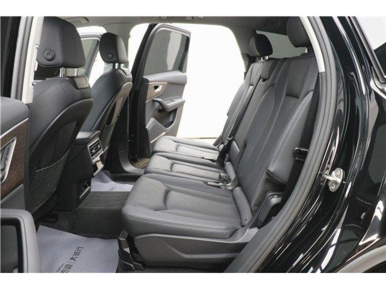 Audi Q7 55 TFSI 2023