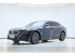 BMW i5 2025